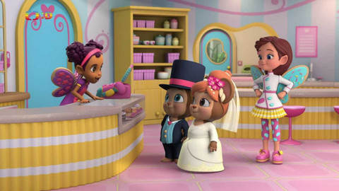 Fazolčina kavárna - Vyměněný svatební dort / Vílostně malinový parfet