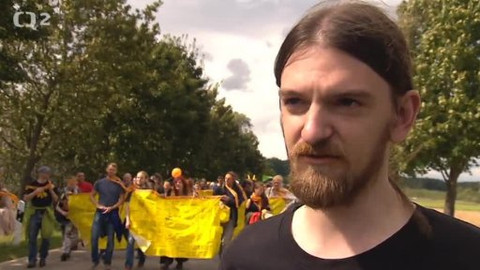 Nedej se! - Spolu proti dolu