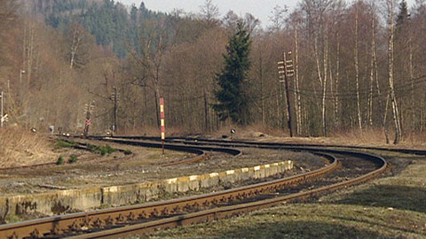 Mizející místa domova - Koleje zapomnění ve Slavkovském lese