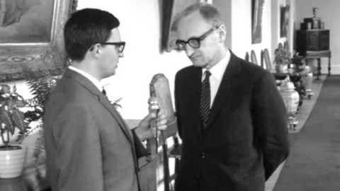 Příloha Televizních novin - Rozhovor s ministrem Hájkem