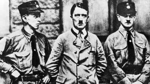 Vzestup a pád NSDAP - 4/10 U moci