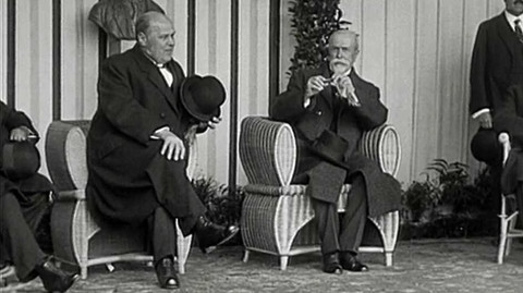 Sousedé - 25. února 2022