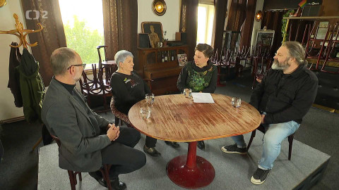 Historie.cs - Razovity Listopad 89