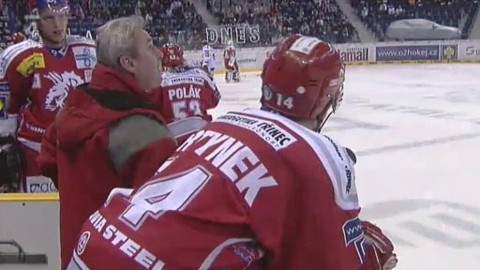 Buly hokej - Bílí Tygři Liberec - HC Oceláři Třinec