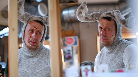 Zkáza Dejvického divadla - 2/6 AIDS