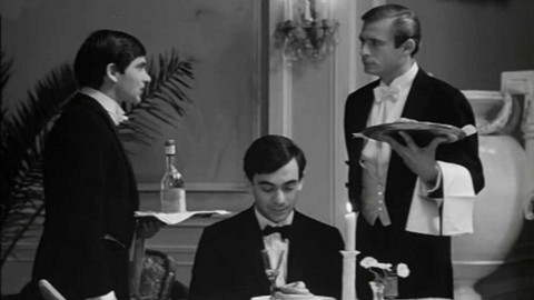 Queer - „Klobásu nikdy nejím. Připomíná mi hada.“