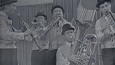 Písničky z regálu