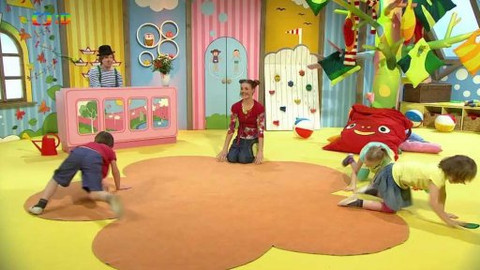 Hýbánky - Sedí liška pod dubem