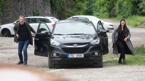 Hlava Medúzy - 4/8 Dům na konci ulice