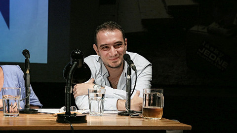 Rumunská čítanka - 5/18 Claudiu Komartin