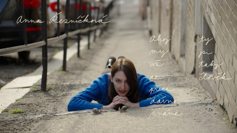 Jedna báseň - Autorky čtou - Anna Řezníčková