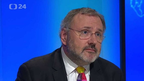 90’ ČT24 - Boj o podobu školského zákona v senátu