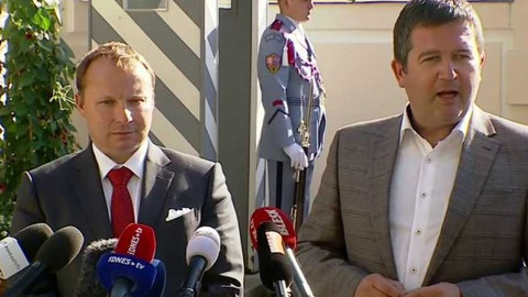 Mimořádné pořady ČT24 - Hamáček a Poche u Zemana