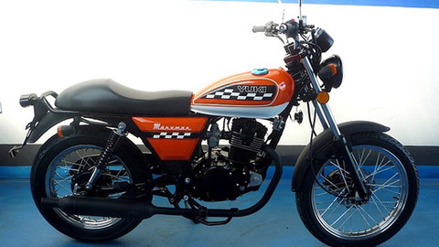 Auto Moto Revue - 4. října 2012