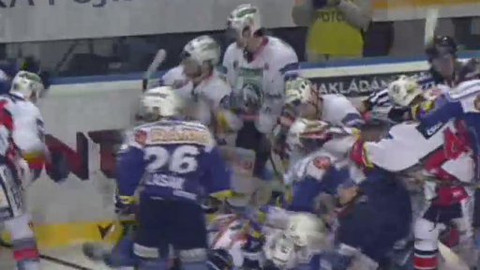 Buly hokej - HC Moeller Pardubice - HC Lasselsberger Plzeň