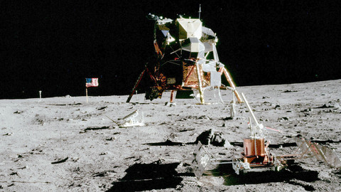 Dobyvatelé vesmíru - 2/2 Gemini a Apollo