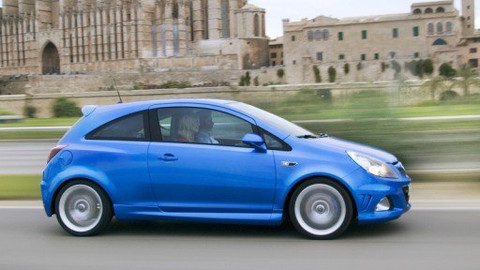 Auto Moto Revue - 20. listopadu 2010