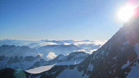 GEO 360° - Život pod horským velikánem