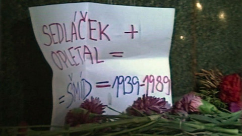 Archiv ČT24 - Konec komunismu, začátek naděje