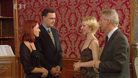 Etiketa - 2. Nejsme si rovni