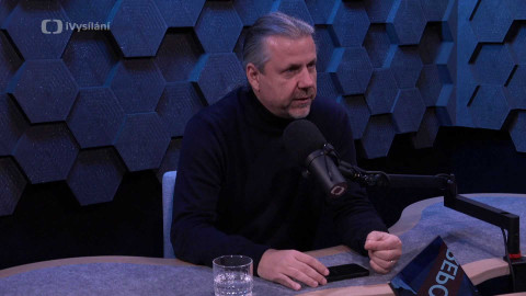 Podcast Reportéři ČT - Podvod za pět miliard. Proč se mafii povedlo skrývat obří daňové úniky?