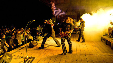 Mezi proudy / Crescendo - Arakain