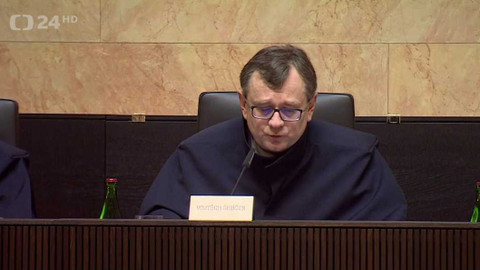 90’ ČT24 - Rozhodnutí ÚS o loňském zkrácení valorizace penzí