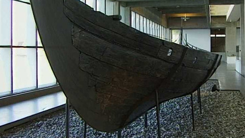 Objektiv - 25. dubna 2004