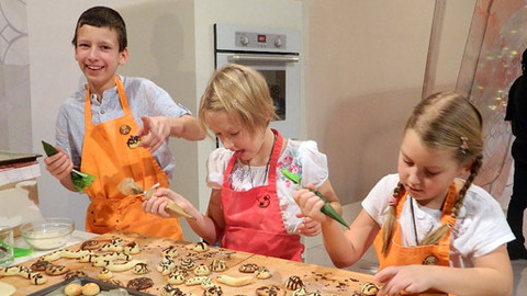 Sama doma - 14. prosince 2012