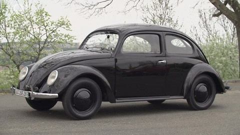 Auto Moto Revue - Italské Cinquecento zase o kousek nafoukli