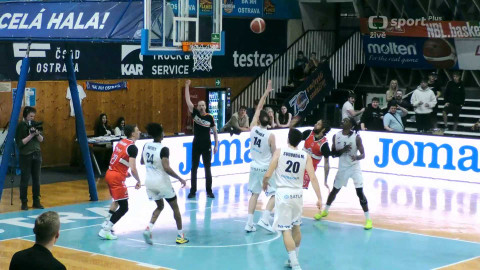Maxa NBL - NH Ostrava - BK KVIS Pardubice