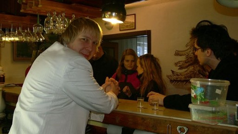 Exit 316 - Mise - Každý z jiné planety