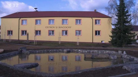 Náš venkov - Dost starý na nový byt