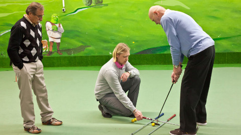 Žiješ jenom 2x - Láska na první úder