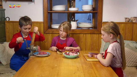 Draci v hrnci - Čevapčiči – mleté maso na balkánský způsob