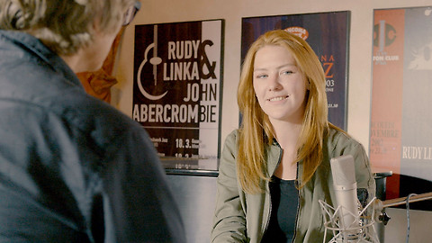Linka - 4/10 Debbi