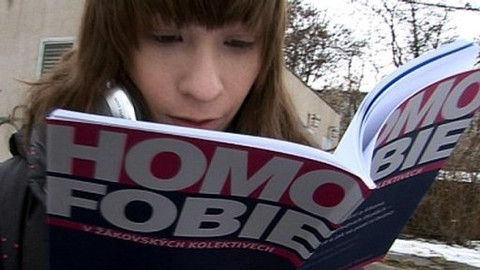 Q - 16. března 2010