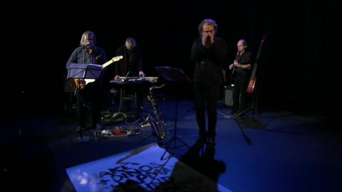 Artefakta - Existuje něco jako současná dekadence?