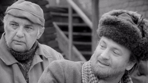 Duhový luk - 10/13 Muž s maskou