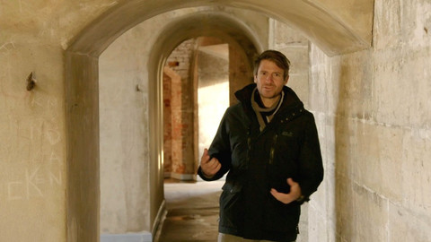 Britská pevnost proti Hitlerovi - 2/8 Boj v ulicích