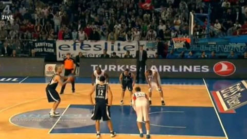 Evropská liga v basketbalu - Efes Pilsen Istanbul - CSKA Moskva