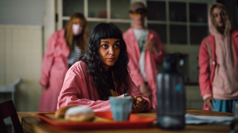 Adikts - 4/6 Shit happens