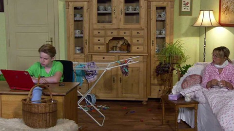 Nauč tetu na netu - Zavirovaný počítač