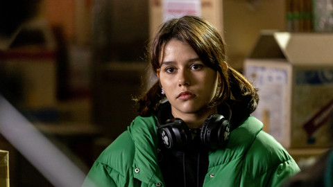 Šoférka - 6/10 O prodaném bohatství