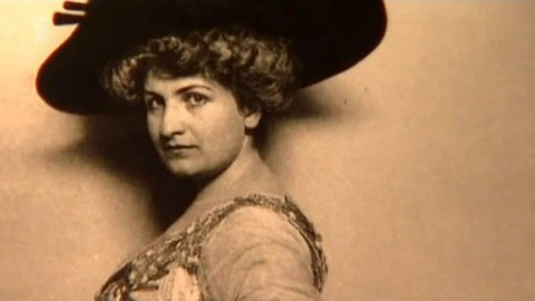 Krajan G. M. - 6/7 Alma, sladká apokalypsa