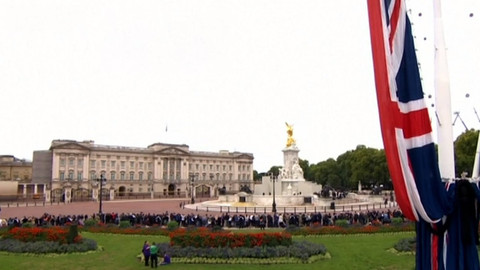 Zemřela britská královna Alžběta II. - Svět se loučí s královnou Alžbětou II.