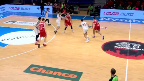 Maxa NBL - ERA Basketball Nymburk - BK KVIS Pardubice