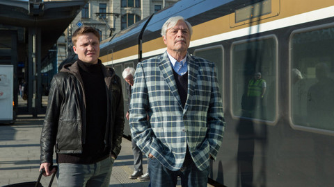 Inspektor Max - 5/11 Dobrák od kosti