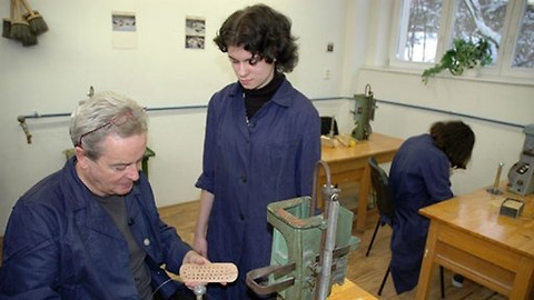 Devatero řemesel - Alexander Hemala košíkářem