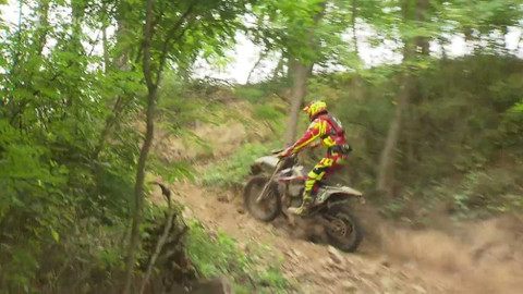 Svět motorů - MM ČR Enduro Bílina